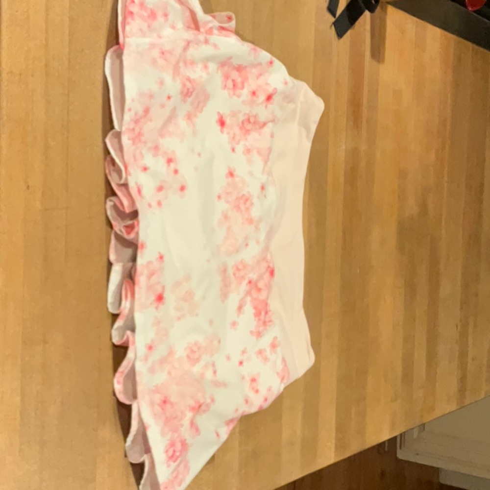 Lululemon back ruffle tennis skirt